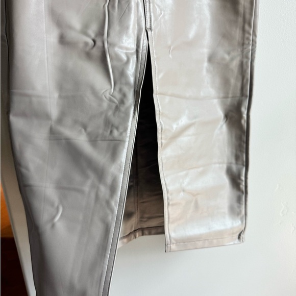 NWT Abercrombie Faux Leather Midi Pencil Skirt Tan | Chic Minimalist Size 26 - Picture 3 of 4